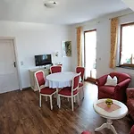 Und Berggasthof Zum Sonnenhof 3*