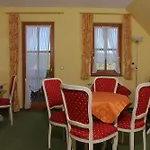 Und Berggasthof Zum Sonnenhof Hotel