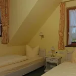 Und Berggasthof Zum Sonnenhof 3*