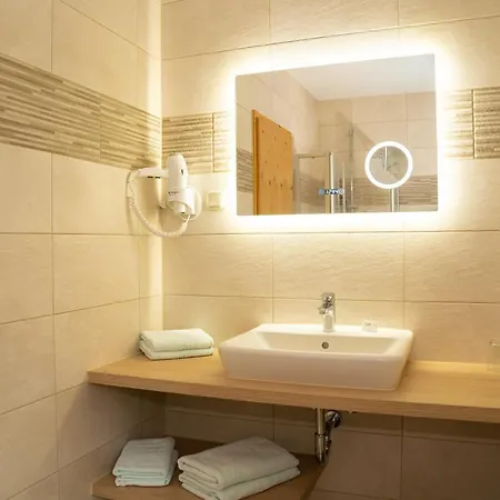 Und Berggasthof Zum Sonnenhof Hotel 3*
