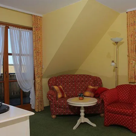 Und Berggasthof Zum Sonnenhof Hotel