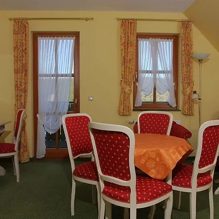 Und Berggasthof Zum Sonnenhof Otel