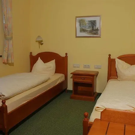 Und Berggasthof Zum Sonnenhof 3*