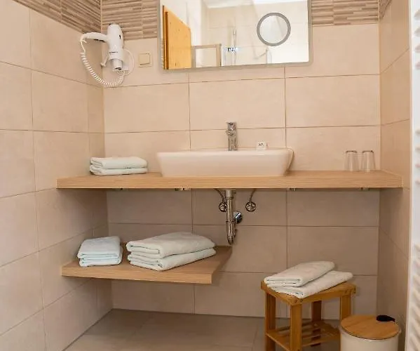 Und Berggasthof Zum Sonnenhof