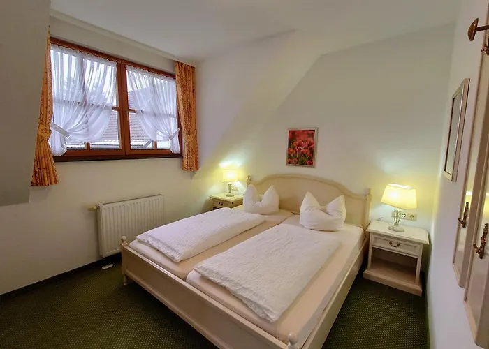 Und Berggasthof Zum Sonnenhof Hotel