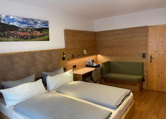 Und Berggasthof Zum Sonnenhof Hotel 3*