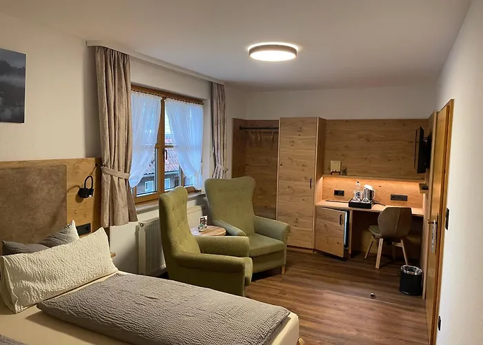 Und Berggasthof Zum Sonnenhof Hotel