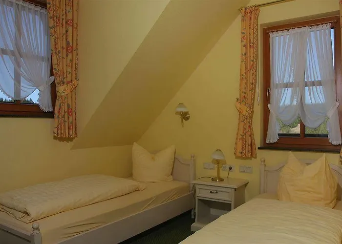 Und Berggasthof Zum Sonnenhof 3*