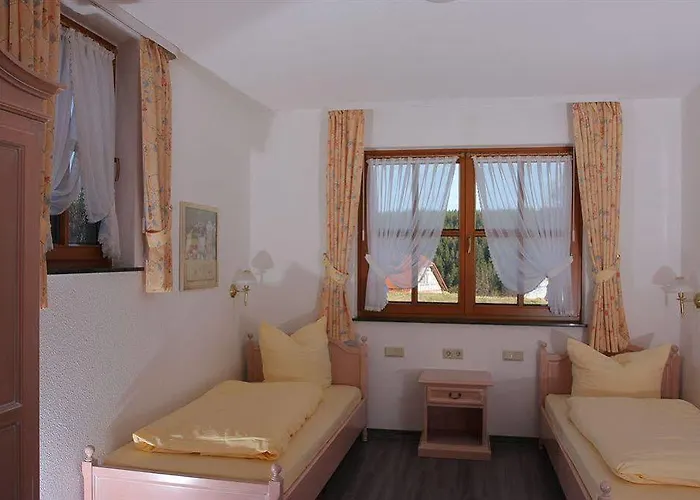 Und Berggasthof Zum Sonnenhof 3*